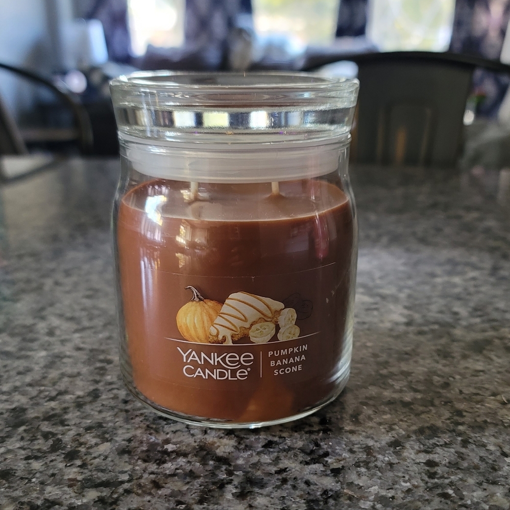 Yankee Candle Pumpkin Banana Scone Brown Jar